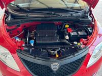 Usata Lancia Ypsilon 69 CV (50 kW) 2018 Rosso Utilitaria