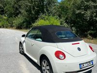 Usata VW Beetle 105 CV (77 kW) 2009 Bianco Cabrio