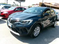 Usata Renault Captur Techno 92 CV (67 kW) 2021 Grigio SUV