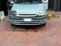 Usata Renault Clio II 2001 Grigio Berlina