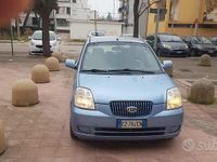 Usata Kia Picanto 75 CV (55 kW) 2005 Blu Utilitaria
