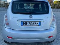 Usata Lancia Ypsilon 75 CV (55 kW) 2011 Grigio Utilitaria