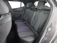 Usata Peugeot 2008 Allure 131 CV (96 kW) 2023 Grigio artense SUV