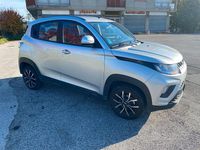 Usata Mahindra KUV100 87 CV (63 kW) 2023 Grigio SUV