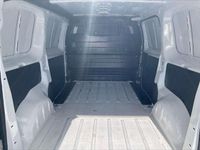 Usata Opel Vivaro Enjoy 102 CV (75 kW) 2023 Bianco Monovolume