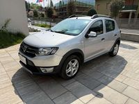 Usata Dacia Sandero Prestige 90 CV (66 kW) 2015 Grigio Berlina
