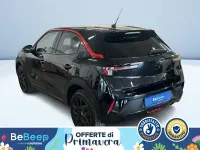 Usata Opel Mokka S 100 CV (73 kW) 2022 Nero metallizzato SUV