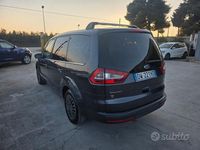 Usata Ford Galaxy Ghia 140 CV (102 kW) 2009 Grigio Monovolume