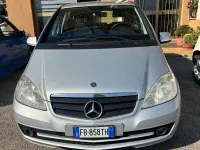 Usata Mercedes A180 109 CV (80 kW) 2009 Argento Monovolume