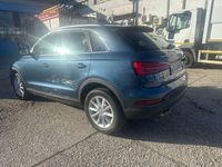 Käytetty Audi Q3 Ambiente 150 HP (110 kW) 2016 Sininen Katumaasturi