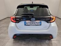 Usata Toyota Yaris Hybrid Style 92 CV (67 kW) 2023 Bianco Berlina