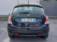Usata Lancia Ypsilon Gold 69 CV (50 kW) 2017 Nero Utilitaria