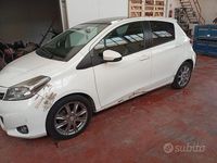 Usata Toyota Yaris 90 CV (66 kW) 2012 Utilitaria