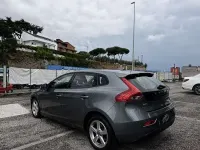 Usata Volvo V40 114 CV (83 kW) 2015 Grigio Berlina