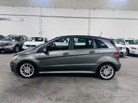Usata Mercedes B150 Chrome 95 CV (69 kW) 2009 Grigio Monovolume