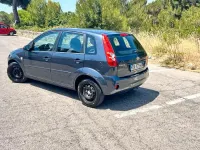 Usata Ford Fiesta Ghia 68 CV (50 kW) 2008 Grigio Utilitaria