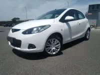 Usata Mazda 2 72 CV (52 kW) 2010 Bianco Utilitaria