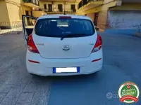 Usata Hyundai i20 Classic 84 CV (61 kW) 2014 Bianco Utilitaria