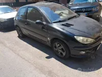 Usata Peugeot 206 88 CV (64 kW) 2004 Nero Berlina