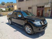 Second-hand Nissan Navara 190 CP (139 kW) 2012 Negru Pickup