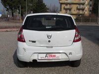 Usata Dacia Sandero 75 CV (55 kW) 2010 Bianco Berlina