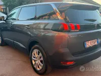 Usata Peugeot 5008 Allure 131 CV (96 kW) 2019 Grigio SUV
