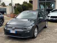 Usata VW Golf VIII Life 116 CV (85 kW) 2022 Grigio Berlina