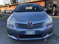 Usata Toyota Verso Sol 126 CV (92 kW) 2010 Grigio Monovolume