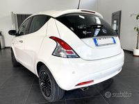 Usata Lancia Ypsilon Gold 69 CV (50 kW) 2021 Bianco Utilitaria