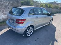 Usata Mercedes B180 108 CV (79 kW) 2008 Argento Monovolume