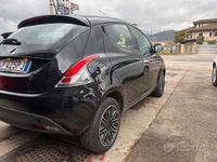 Usata Lancia Ypsilon 69 CV (50 kW) 2023 Nero Utilitaria
