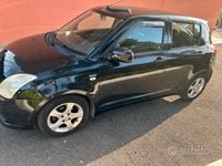 Begagnad Suzuki Swift 75 HK (55 kW) 2008 Svart Halvkombi
