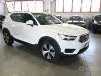 Usata Volvo XC40 Inscription 129 CV (94 kW) 2022 Bianco SUV