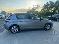 Usado Peugeot 308 Active 110 CV (80 kW) 2014 Gris Berlina