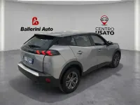 Usata Peugeot 2008 Active 102 CV (75 kW) 2022 Argento SUV