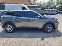 Usata Peugeot 2008 Active 101 CV (74 kW) 2022 Grigio SUV