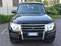 Usata Mitsubishi Pajero 190 CV (139 kW) 2018 Nero metallizzato SUV