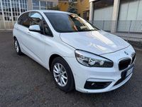 Usata BMW 220 Active Tourer Luxury Line 190 CV (139 kW) 2015 Bianco Monovolume
