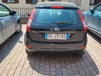Usata Ford Fiesta 75 CV (55 kW) 2006 Nero Utilitaria