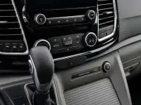 Usata Ford Courier Active 185 CV (136 kW) 2021 Argento Monovolume
