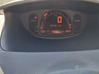 Usata Renault Modus 75 CV (55 kW) 2008 Grigio Monovolume