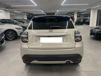 Usata Fiat 600 La Prima 110 CV (80 kW) 2025 Beige SUV