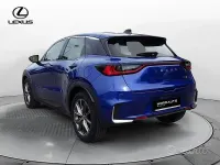 Usata Lexus LBX 136 CV (100 kW) 2024 Blu/azzurro SUV