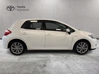 Usata Toyota Auris Hybrid Active 99 CV (72 kW) 2012 Bianco Berlina