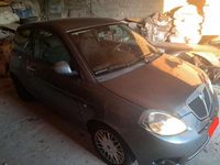 Usata Lancia Ypsilon 77 CV (56 kW) 2009 Argento Utilitaria