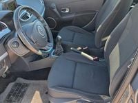 Usata Renault Clio II Dynamique 75 CV (55 kW) 2010 Grigio Berlina