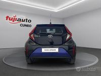 Usata Toyota Aygo X Trend 72 CV (52 kW) 2022 Grigio SUV