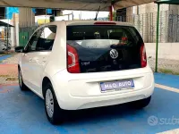 Usata VW up! 75 CV (55 kW) 2015 Bianco Utilitaria