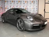 Usata Porsche 911 Carrera 4 385 CV (283 kW) 2021 Grigio Coupé