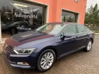 Usata VW Passat 150 CV (110 kW) 2016 Blu Berlina